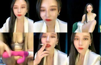 โอลี่สาวจีนสวยหีเนียนนวดรูดหีเร็ว หีแฉะน้ำเยิ้มเสียว