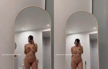 Onlyfans ngngam สาวหุ่นอวบนมใหญ่โตยืนเปลือยถ่ายกระจกโชว์หี